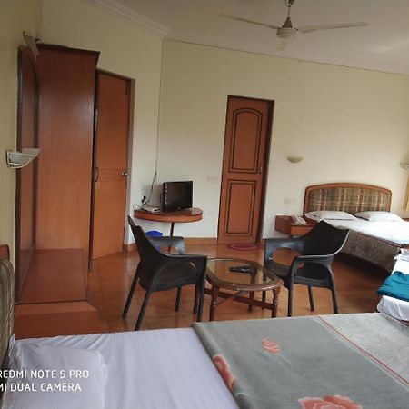 Hotel Tree Top Mahābaleshwar Extérieur photo