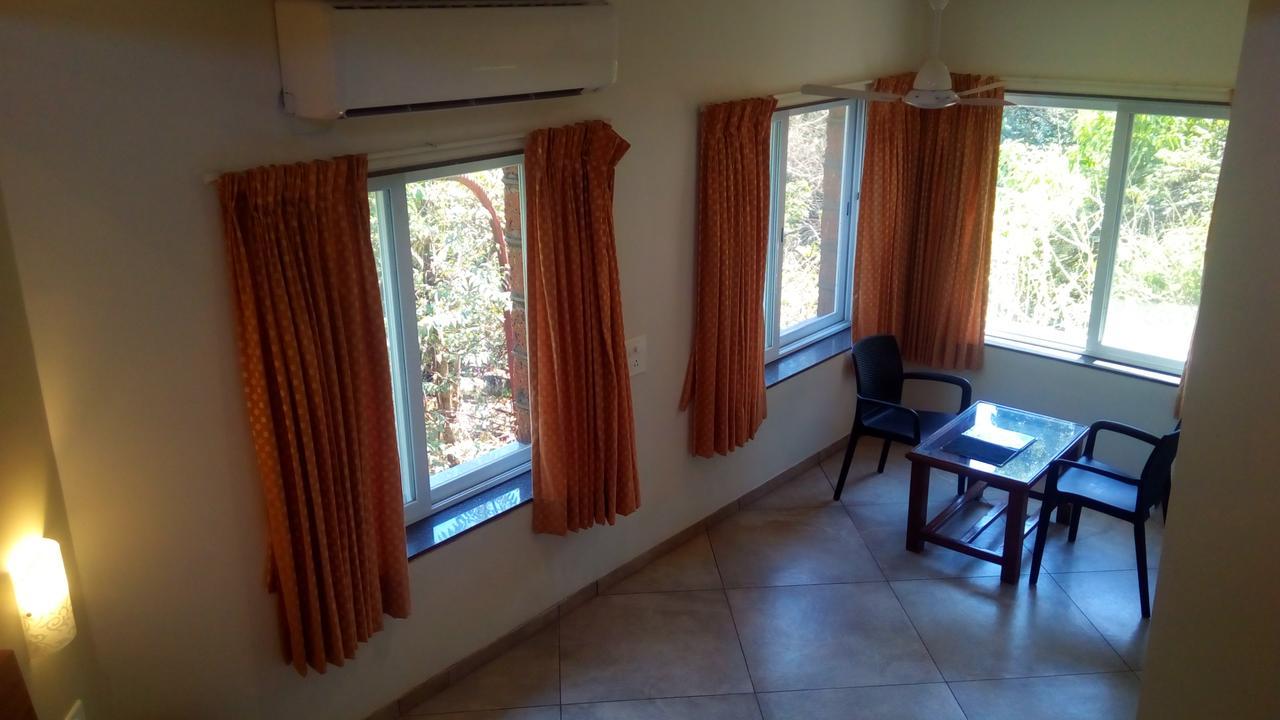 Hotel Tree Top Mahābaleshwar Extérieur photo