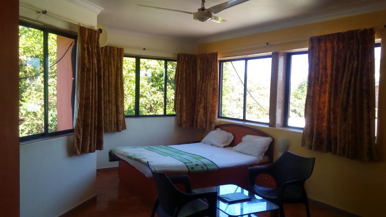 Hotel Tree Top Mahābaleshwar Extérieur photo