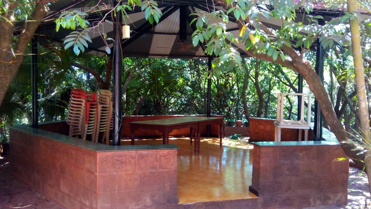 Hotel Tree Top Mahābaleshwar Extérieur photo
