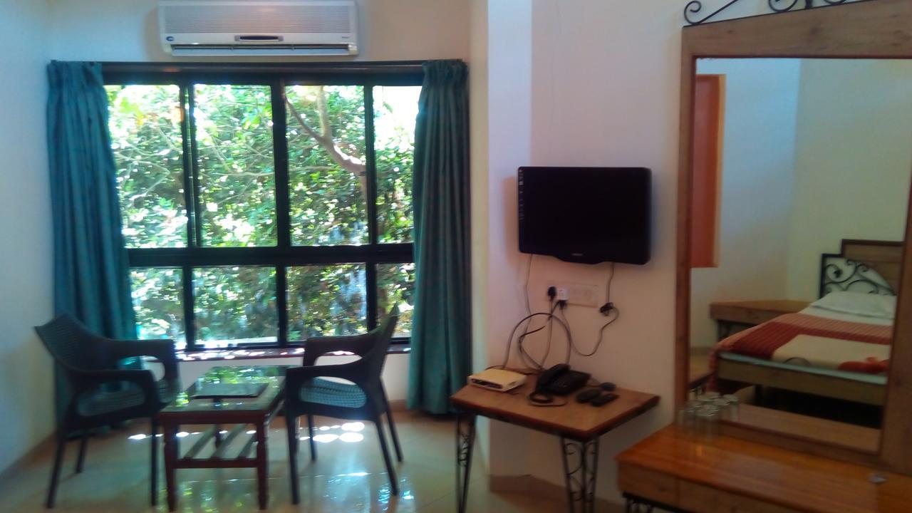 Hotel Tree Top Mahābaleshwar Extérieur photo