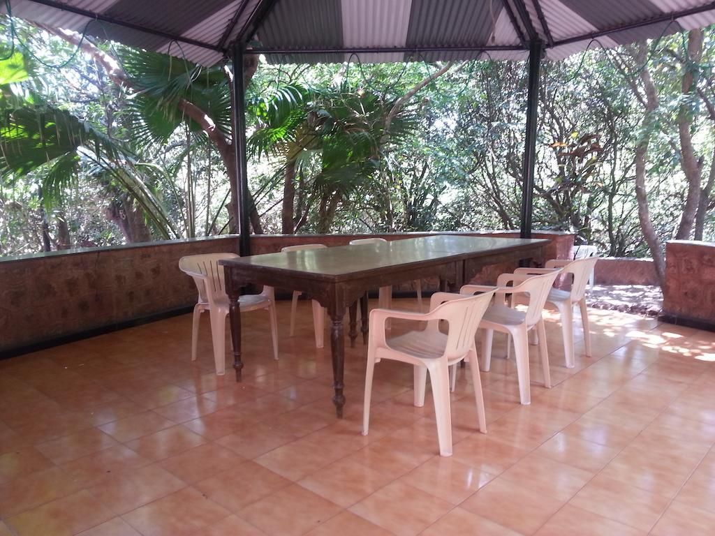 Hotel Tree Top Mahābaleshwar Extérieur photo