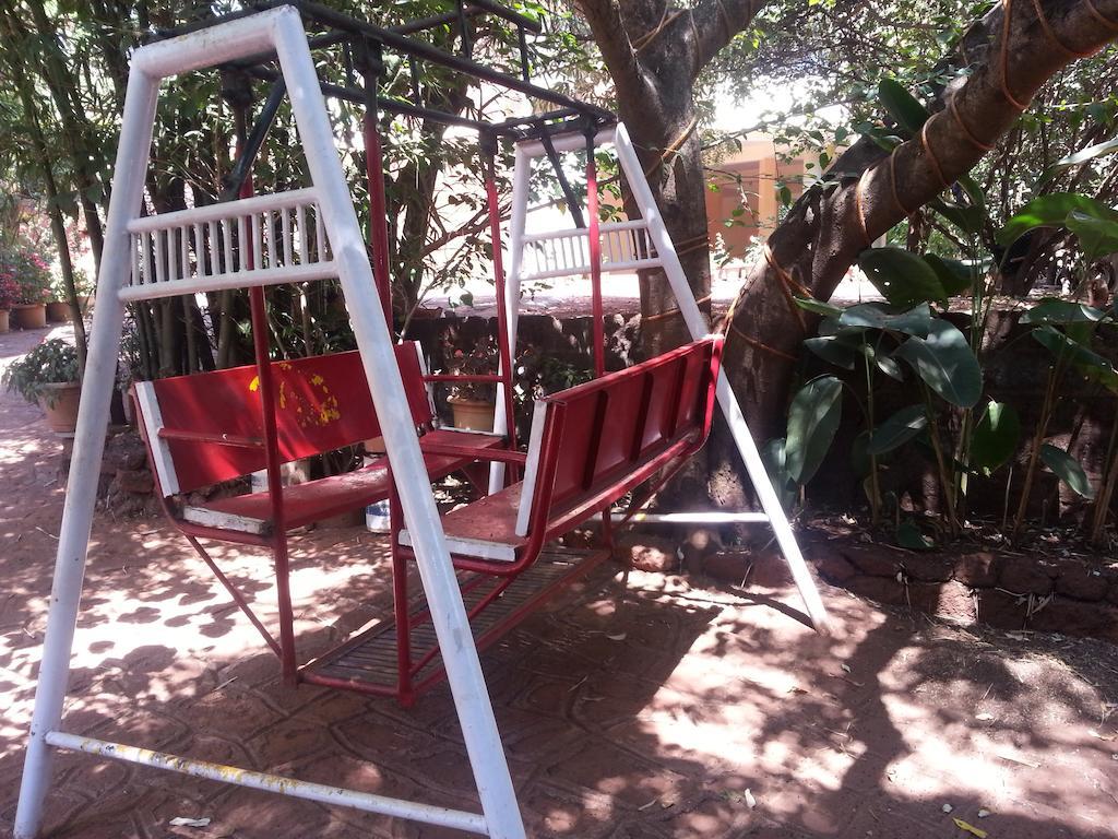 Hotel Tree Top Mahābaleshwar Extérieur photo