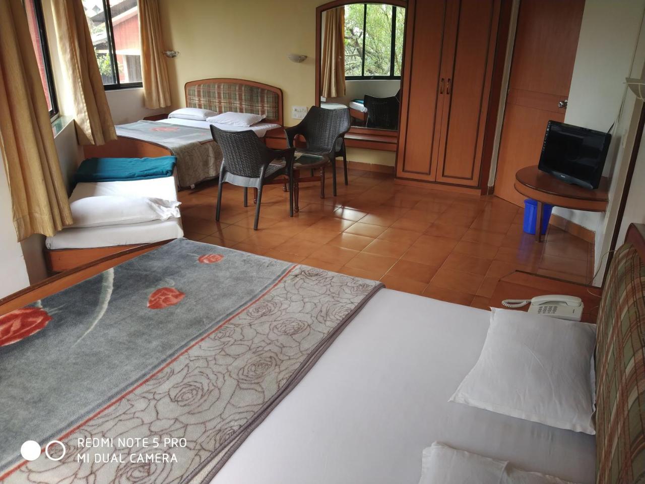 Hotel Tree Top Mahābaleshwar Extérieur photo
