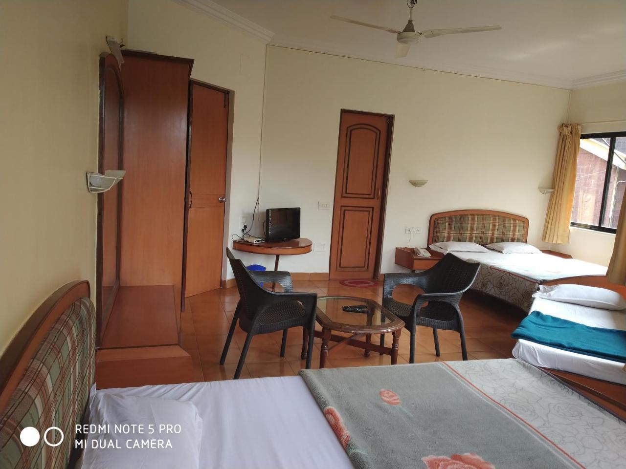 Hotel Tree Top Mahābaleshwar Extérieur photo